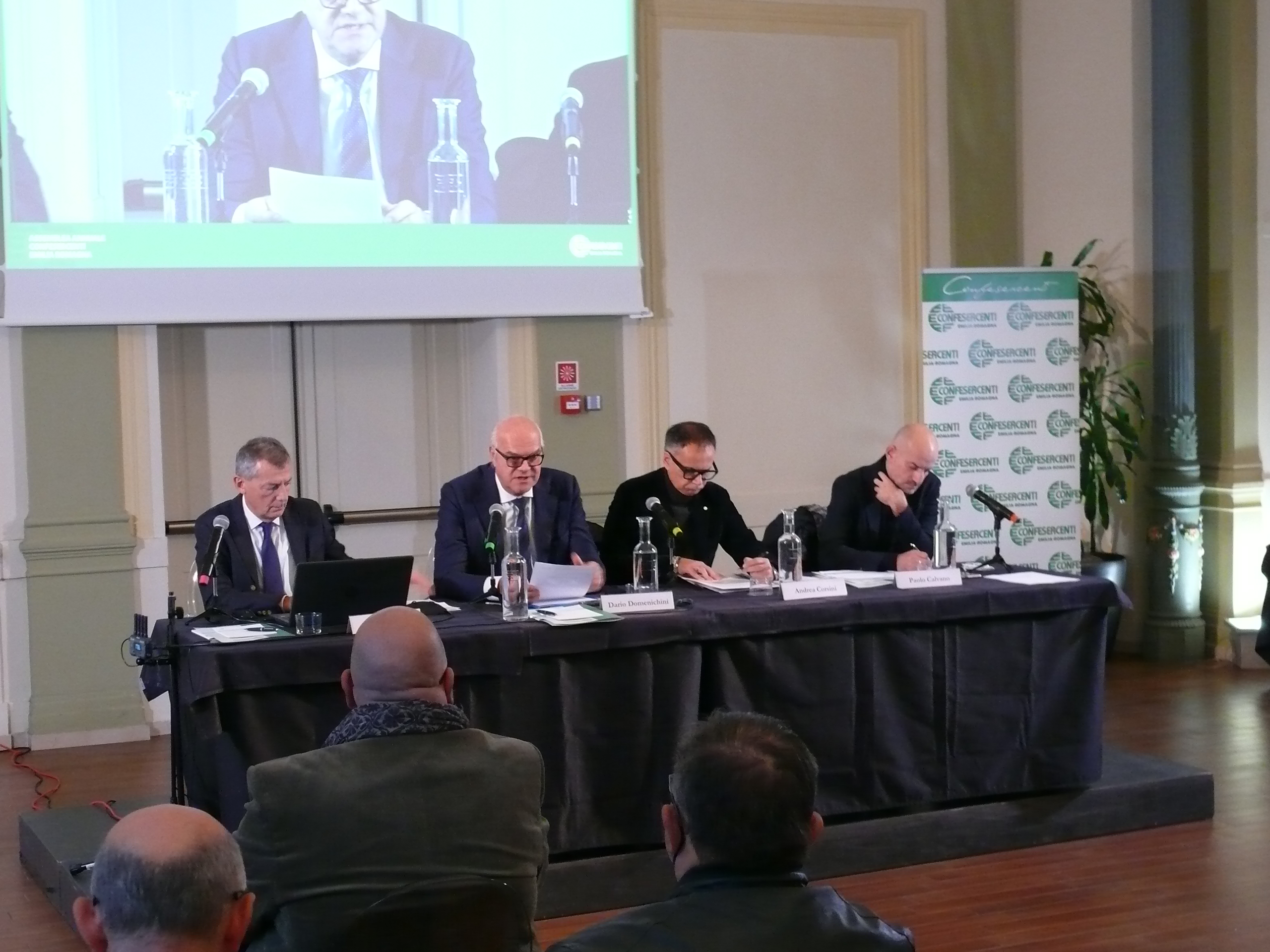 Assemblea annuale Confesercenti Emilia Romagna: caro energia, sostegno al commercio e al turismo, lotta alla concorrenza sleale i temi al centro del dibattito