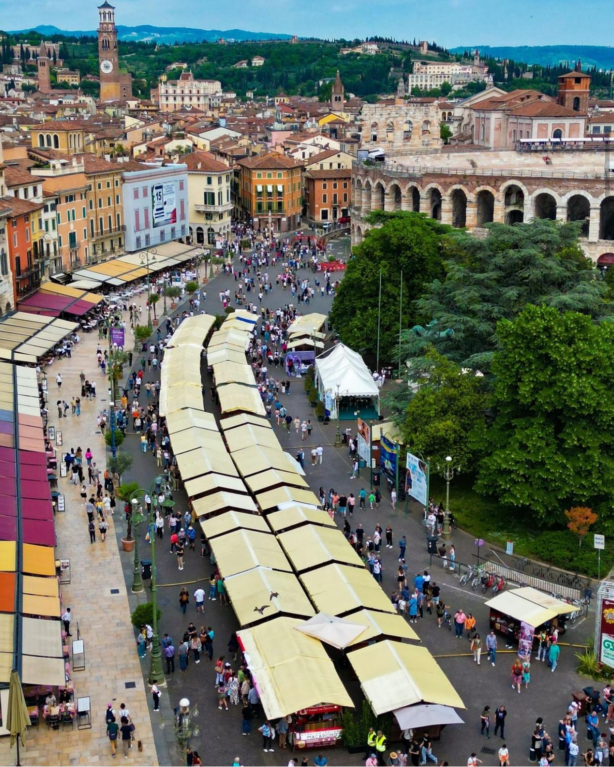 Confesercenti Verona: numeri da record per “Le Piazze dei Sapori”, più di 125mila visitatori da tutta Italia